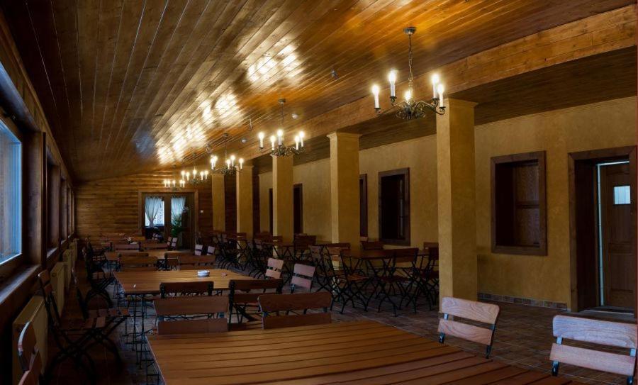 Hotel Ozon Harghita-Băi Exteriér fotografie